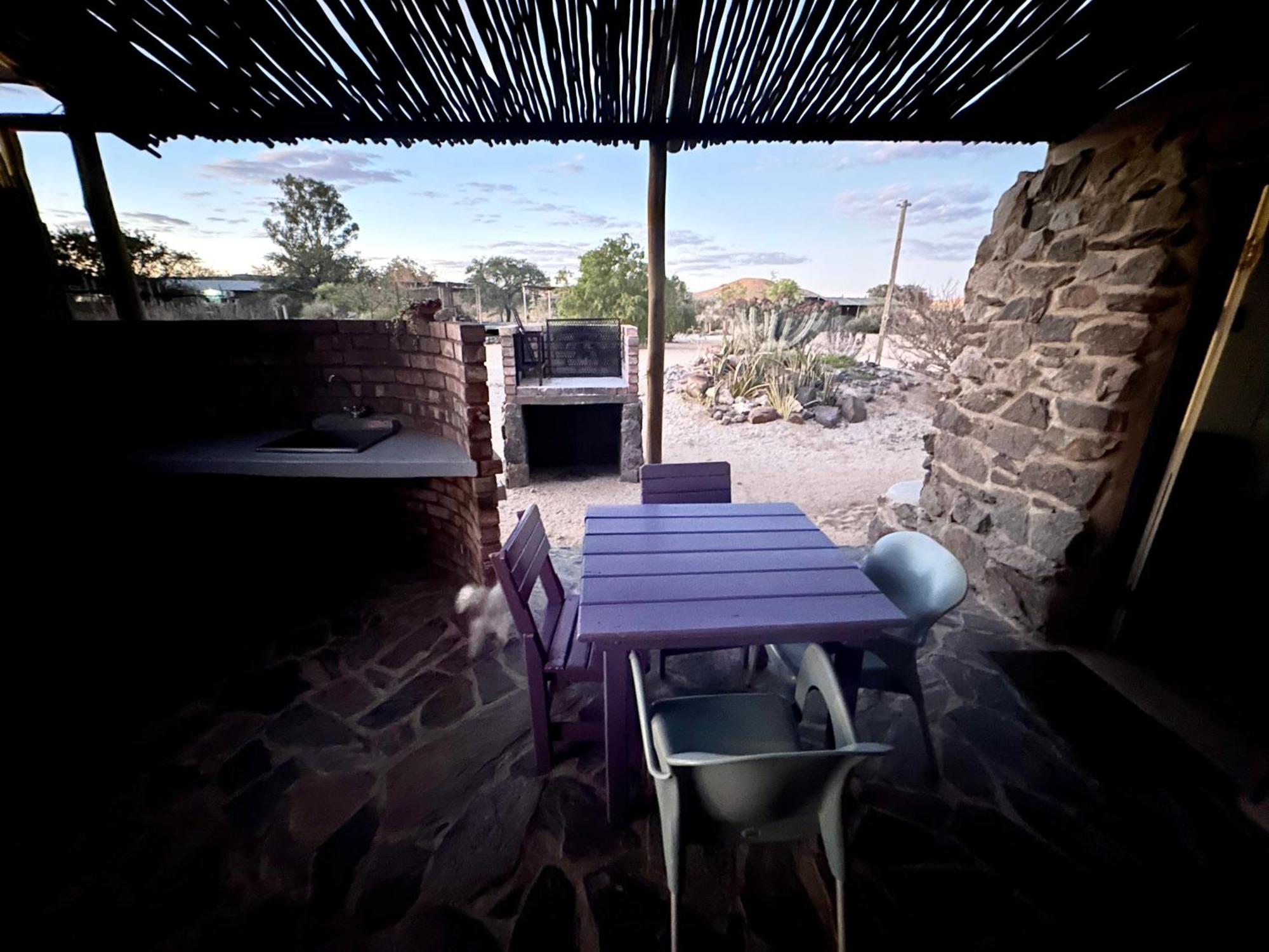 Daureb Isib Campsite And B&B Uis Dış mekan fotoğraf
