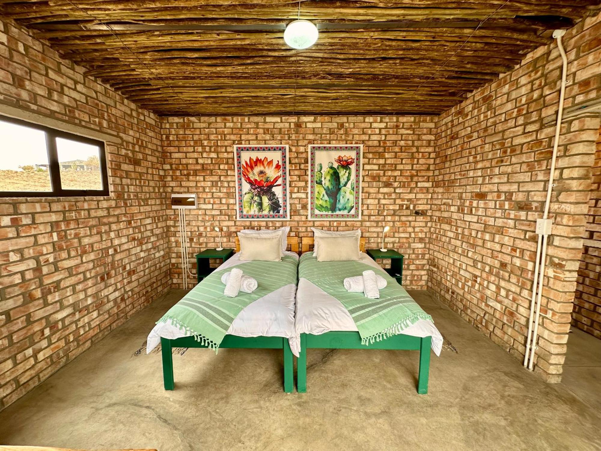 Daureb Isib Campsite And B&B Uis Dış mekan fotoğraf