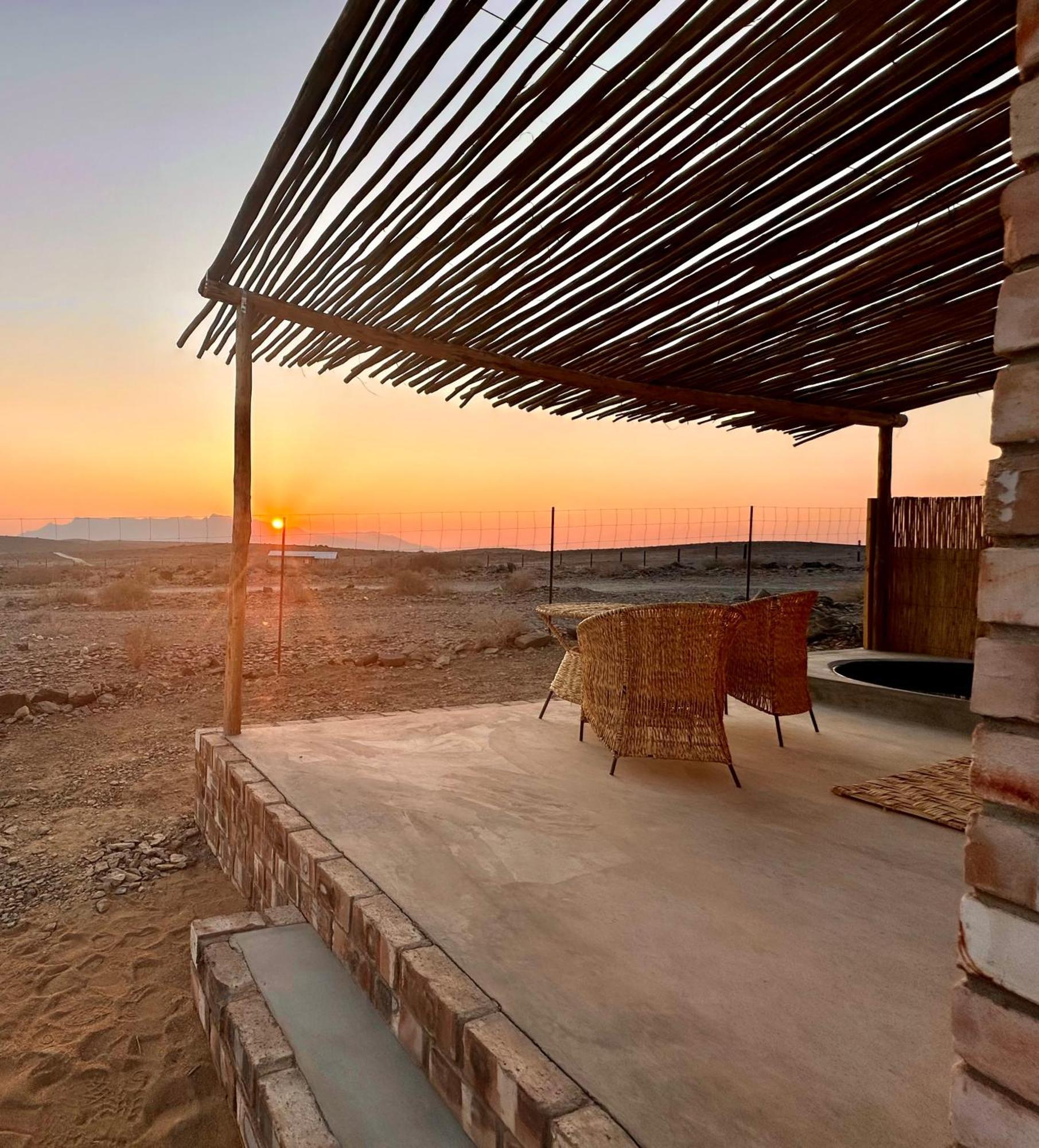Daureb Isib Campsite And B&B Uis Dış mekan fotoğraf